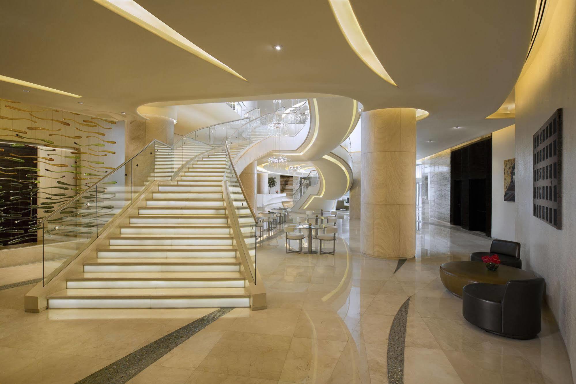 Millennium Al Rawdah Hotel Abu Dhabi Luaran gambar